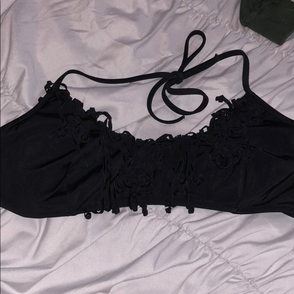 Black bikini